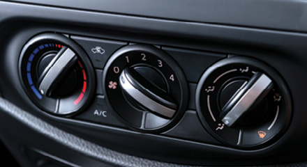 Navara XE Model climate control